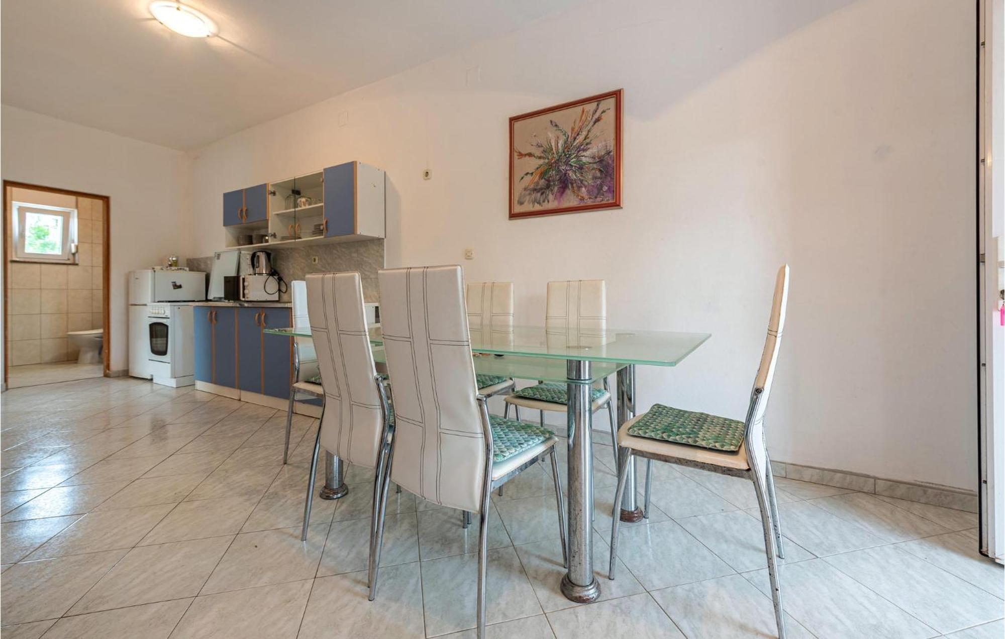 Lovely Apartment In Vir With Kitchen Eksteriør billede