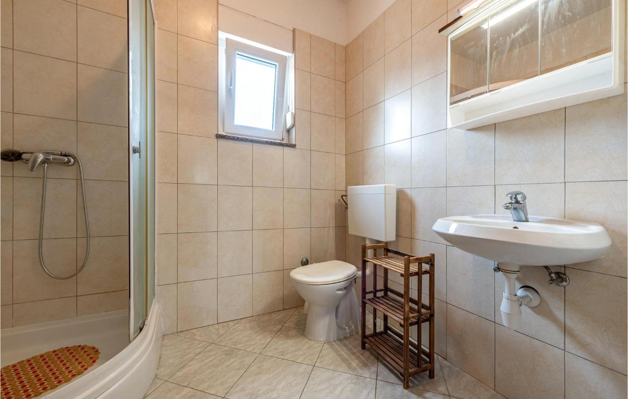 Lovely Apartment In Vir With Kitchen Eksteriør billede